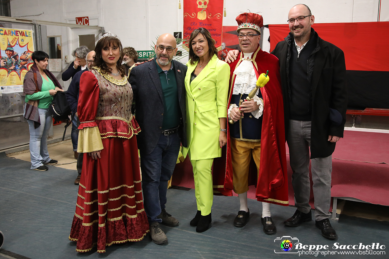 VBS_4601 - Investitura Re Peperone e Bela Povronera Carnevale di Carmagnola 2024.jpg